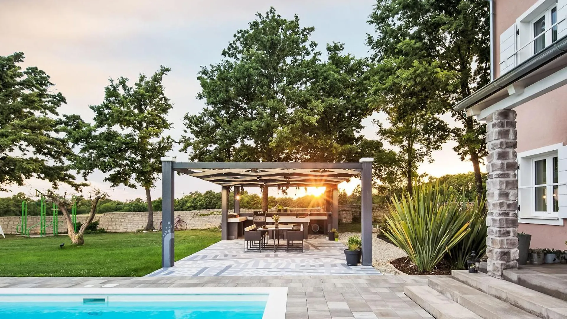 Villa Green Frame By Interhome Svetvinčenat